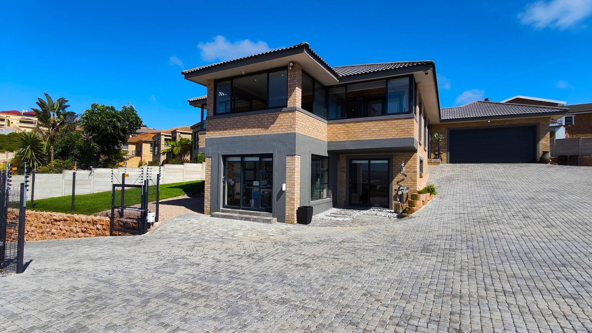 5 Bedroom Property for Sale in Island View Western Cape